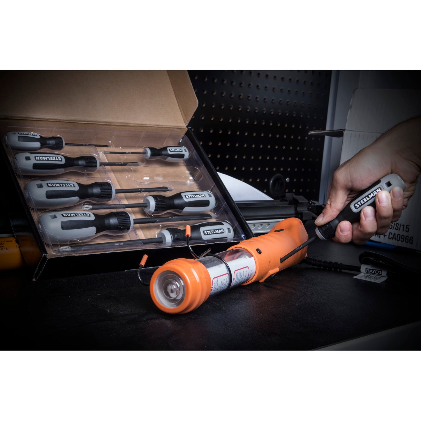 Magnetic Diamond Tip Slotted and Phillips 8-Piece Screwdriver Set